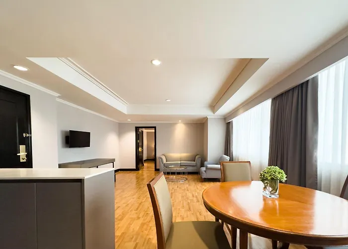 Rembrandt Residences Hotel 4*