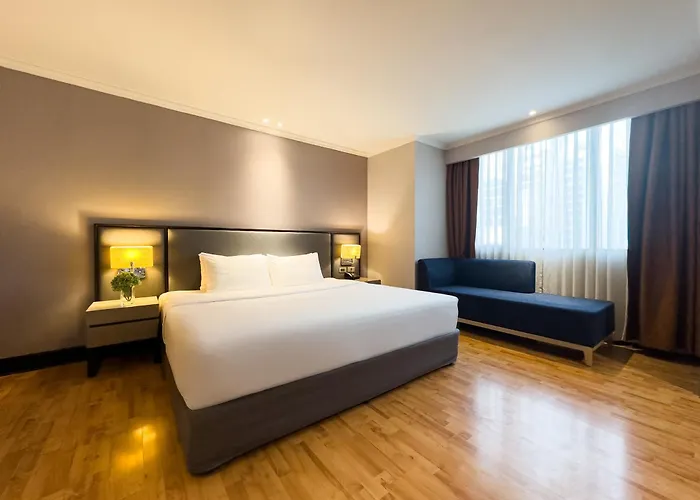 Rembrandt Residences 4*
