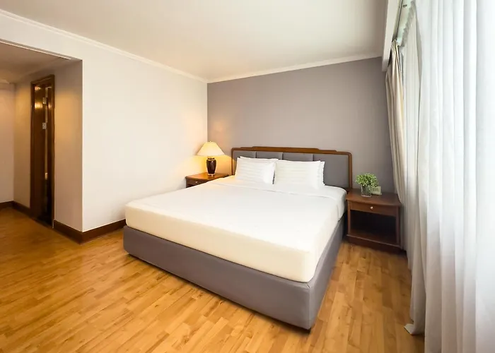 Rembrandt Residences Hotel