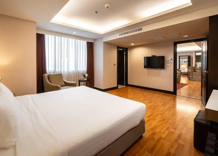 Rembrandt Residences Hotel 4*