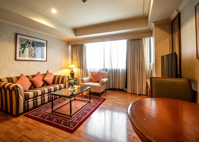 Rembrandt Residences 4*